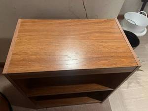 lot 224 image: Wooden Shelf 25x15x28