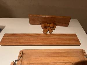lot 261 image: Wooden shelves and tray