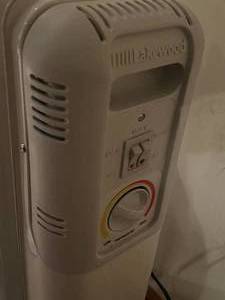 lot 290 image: Lakewood portable space heater with wheels