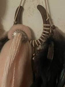 lot 300 image: Native American hanging dcor