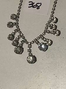 lot 368 image: Vintage costume jewelry necklace