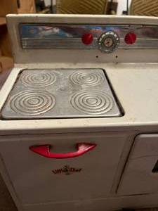 lot 380 image: Little Chef Oven, Unknown working condition