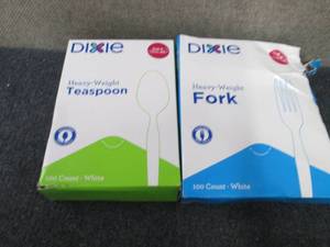 lot 140 image: 100 pks of Dixie Teaspoons & Forks...