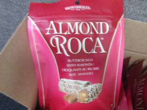 lot 252 image: 8- 4.5 oz pks Roca Buttercrunch Tof...