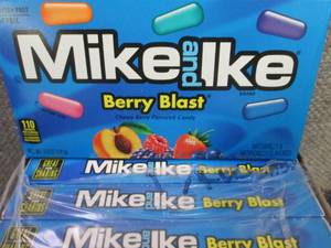 lot 274 image: 12- 5 oz Boxes Mike & Ike Berry Bla...