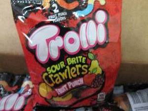 lot 290 image: 12- 3.4 oz pks Trolli Sour Brite Cr...