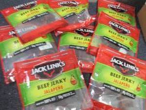 lot 299 image: 8- 2.85 oz pks Jack Links Jalapeno ...