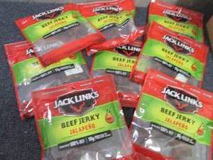 lot 300 image: 8- 2.85 oz pks Jack Links Jalapeno ...