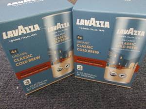lot 324 image: 2- 4-8 oz pks LavAzza Classic Cold ...