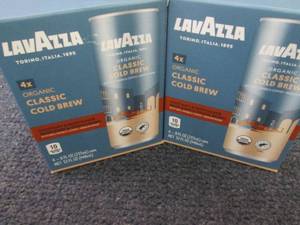 lot 325 image: 2- 4-8 oz pks LavAzza Classic Cold ...