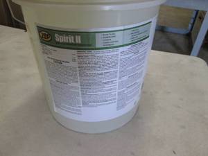 lot 429 image: 5 Gallons Zep Spirit II Ready to Us...