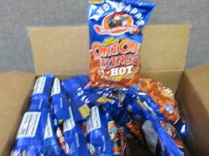 lot 251 image: Box of 12- 2 oz Bags Andy Capps Ho...