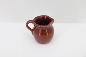lot 15 image: Rosemeade 2 Pitcher
