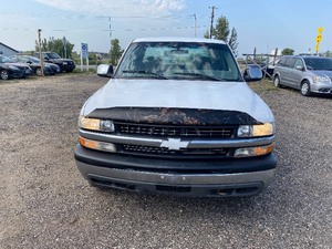 lot 7 image: 2000 Chevrolet Silverado 1500