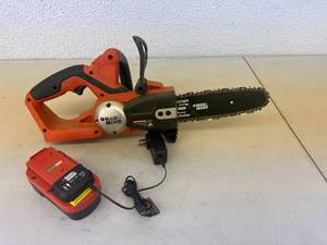 Black & Decker Electric Chainsaw