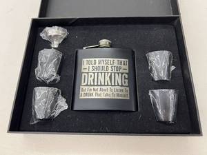 Gift Pack Flask & Glasses