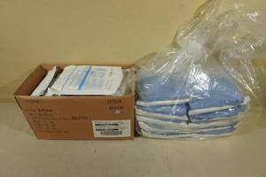 lot 194 image: 20 Non-Reinforced Surgical Gowns -XL