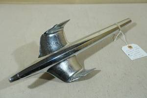 lot 205 image: Vintage 1950s Chevy Chromed Flying Eagle Hood Ornament
