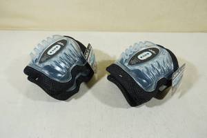 lot 213 image: 2 Pairs Gelite Knee Armor