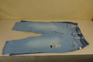 lot 267 image: 2 Pairs Ladies Jeans -Size 11