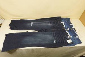 lot 270 image: 2 Pairs Ladies Jeans -Size 26