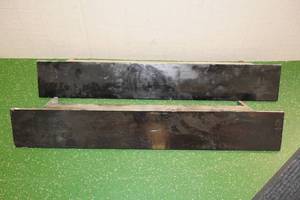 lot 279 image: 2 Decorative Wooden Shelves