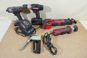 lot 301 image: Assorted Power Tools -Reciprocating Saw, Screw Gun, Grinder