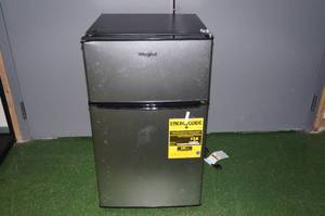 lot 15 image: Whirlpool 3.1 CU FT Refrigerator