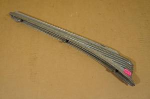 lot 21 image: Vintage 1930s Plymouth Hood Ornament