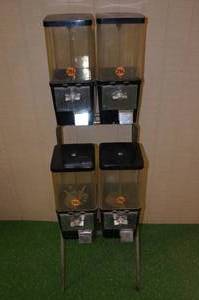 lot 45 image: 4-Head Candy Dispenser with Key