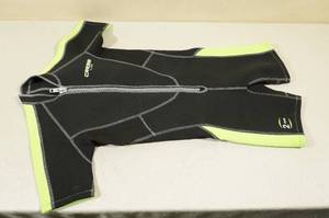 lot 143 image: Cressi Lido Kids 2mm Wet Suit -M3, BlackGreen