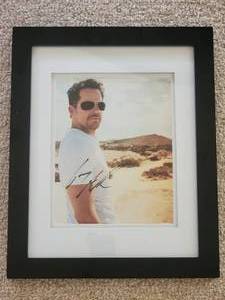 lot 57 image: AUTOGRAPH Gary Allan Framed Collectors Print