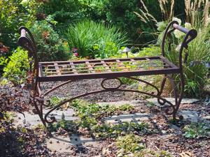 lot 30 image: Beautiful Iron Garden Bench