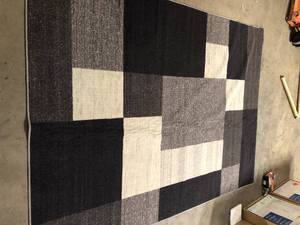 World Rug Gallery Modern Boxes Design Non-Slip (Non-Skid) Gray 6 ft. 6 in. x 9 ft. Area Rug customer return see pictures