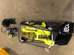 Ryobi 16 Volt Lithium-Ion Cordless Lawn Mower W1 Batterie customer return see pictures