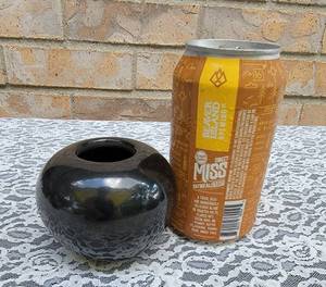 lot 11 image: Native American Santa Clara Pottery Vase by Yolanda Velarde