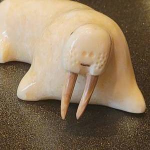 lot 29 image: Alaskan Carved Bone Walrus signed Heendei, Juneau