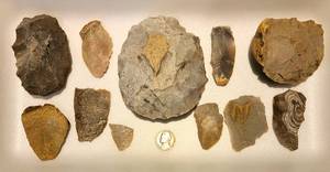 lot 64 image: Early Native American Indian Core Quarry Blanks & Chips