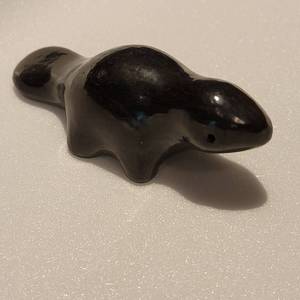 lot 54 image: Native American Indian Black Pottery Beaver Fetish by Anita S.