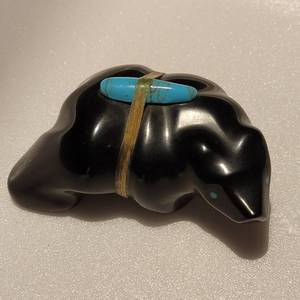 lot 53 image: Native American Indian Zuni Carved Jet Bear Fetish by H. Halate