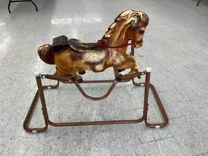 lot 213 image: Vintage Spring Ride on Wonder Horse