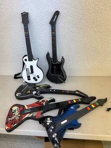 lot 254 image: Gaming Guitars