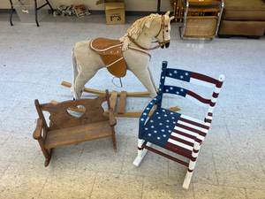 lot 269 image: Childrens Items