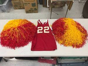 lot 279 image: Pom Poms & Jersey