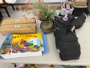 lot 280 image: Artic Cat Snow Suit, Misc