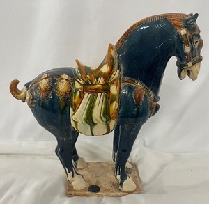lot 73 image: Chinese Tang-Manner Sancai Glazed Pottery Horse
