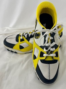lot 20 image: Vintage Pair of Body Glove Shoes