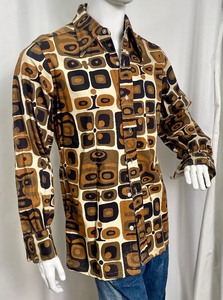 lot 72 image: Groovy Vintage One of a Kind Button Up Dress Shirt