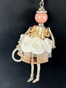 lot 99 image: Artisan Created Pendant on Chain