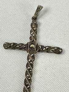 lot 151 image: Vintage Sterling Silver and Marcasite Cross Pendant